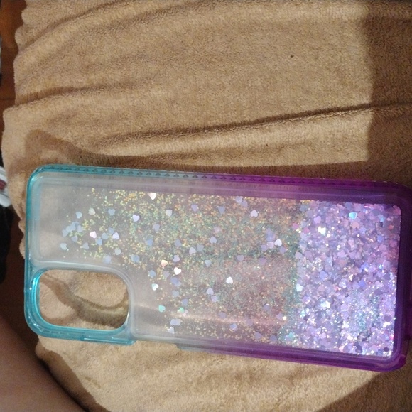 Cell phone cases - Picture 2 of 5